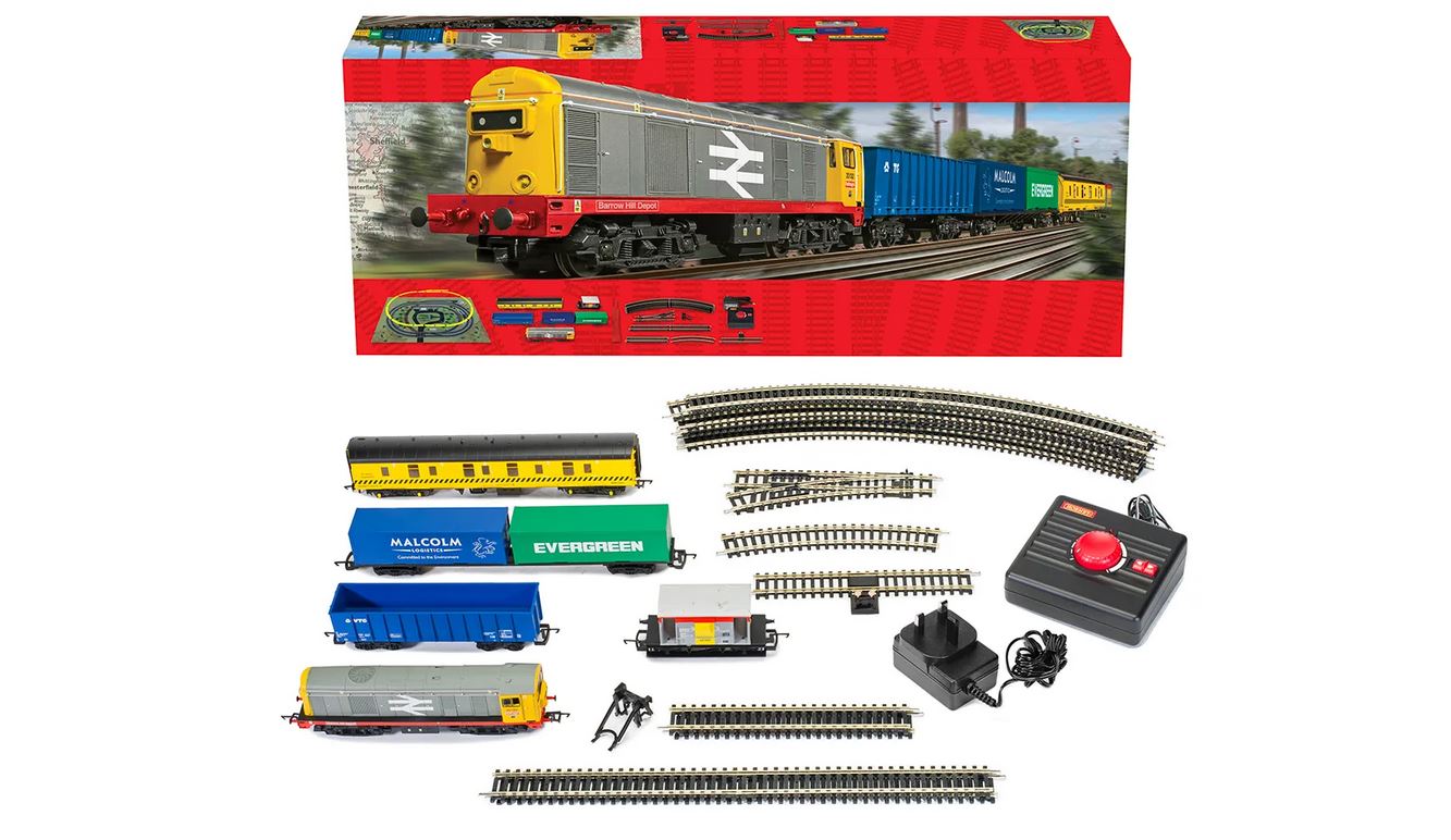 Hornby R1272M OO Freightmaster Train Set